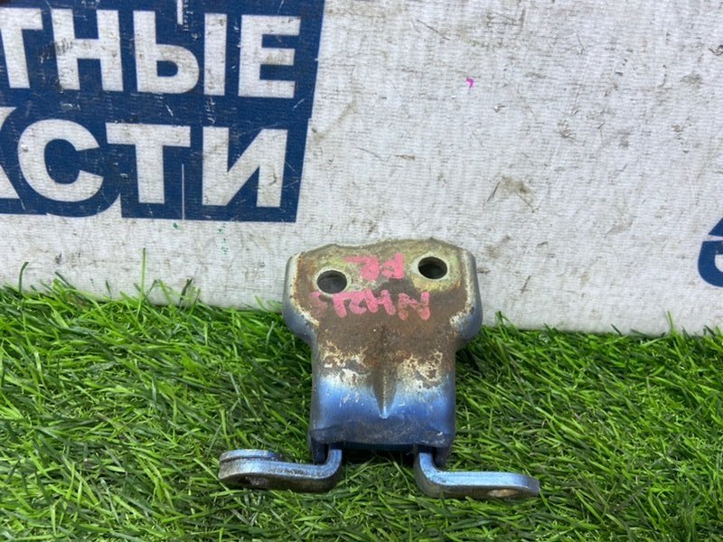 Петля двери SUZUKI WAGON R MH21S K6AT передняя правая (б/у)