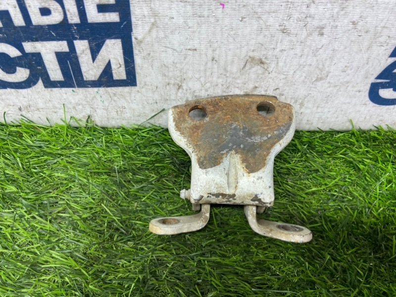 Петля двери HONDA SMX RH1 B20B задняя левая (б/у) Петля двери HONDA SMX RH1 B20B задняя левая (б/у)