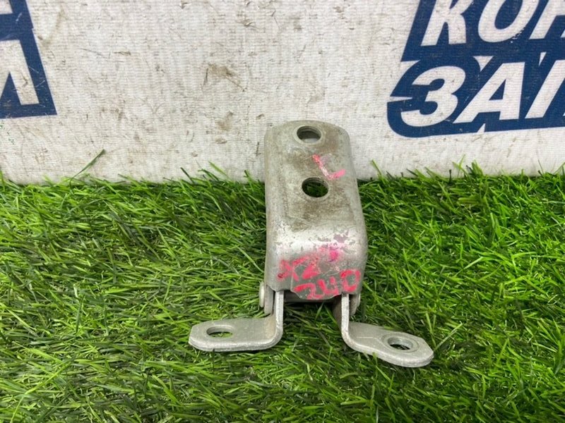 Петля двери TOYOTA ALLION AZT240 1AZ-FSE передняя левая (б/у) Петля двери TOYOTA ALLION AZT240 1AZ-FSE передняя левая (б/у)