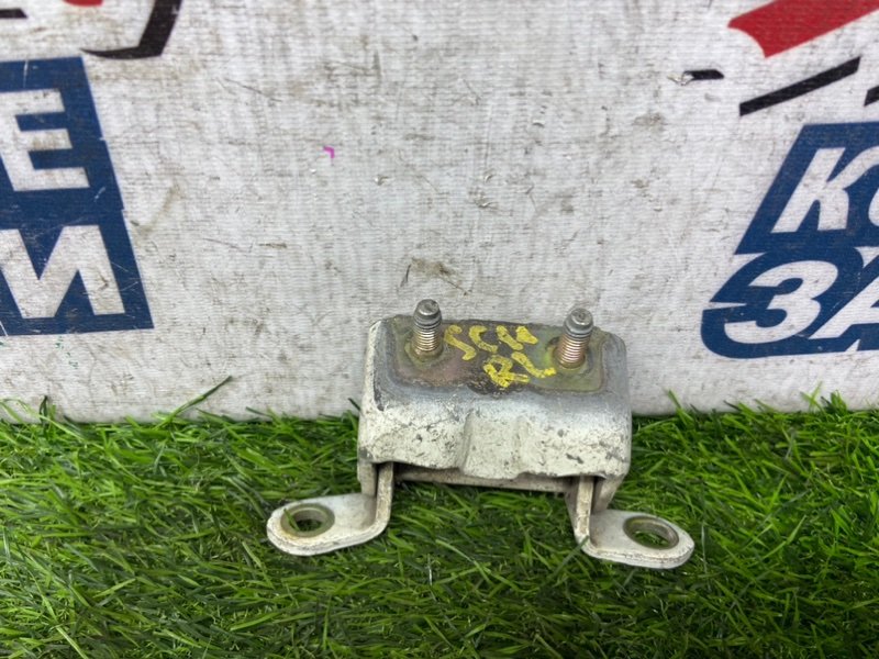 Петля двери NISSAN TIIDA LATIO SC11 HR15DE задняя левая (б/у)