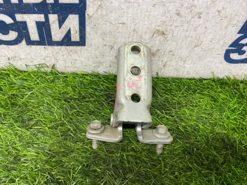 Петля двери MITSUBISHI COLT Z21A 4A90 передняя левая (б/у) Петля двери MITSUBISHI COLT Z21A 4A90 передняя левая (б/у)