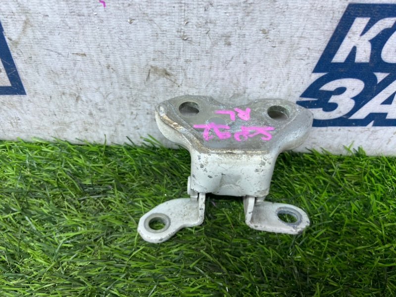 Петля двери TOYOTA BELTA SCP92 2SZ-FE задняя левая (б/у) Петля двери TOYOTA BELTA SCP92 2SZ-FE задняя левая (б/у)