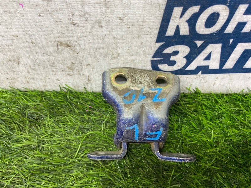 Петля двери NISSAN CUBE Z10 CG13DE передняя левая (б/у)