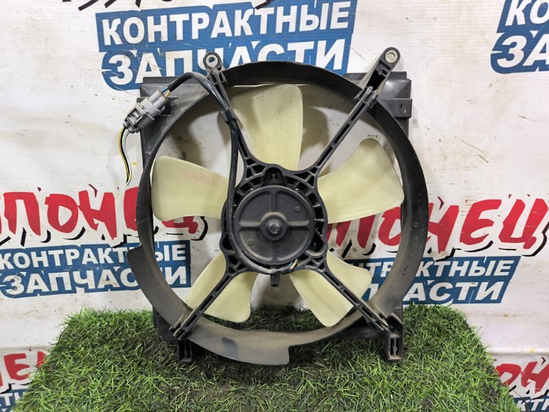 Диффузор радиатора TOYOTA CARINA ST215 3S-FE (б/у) Диффузор радиатора TOYOTA CARINA ST215 3S-FE (б/у)