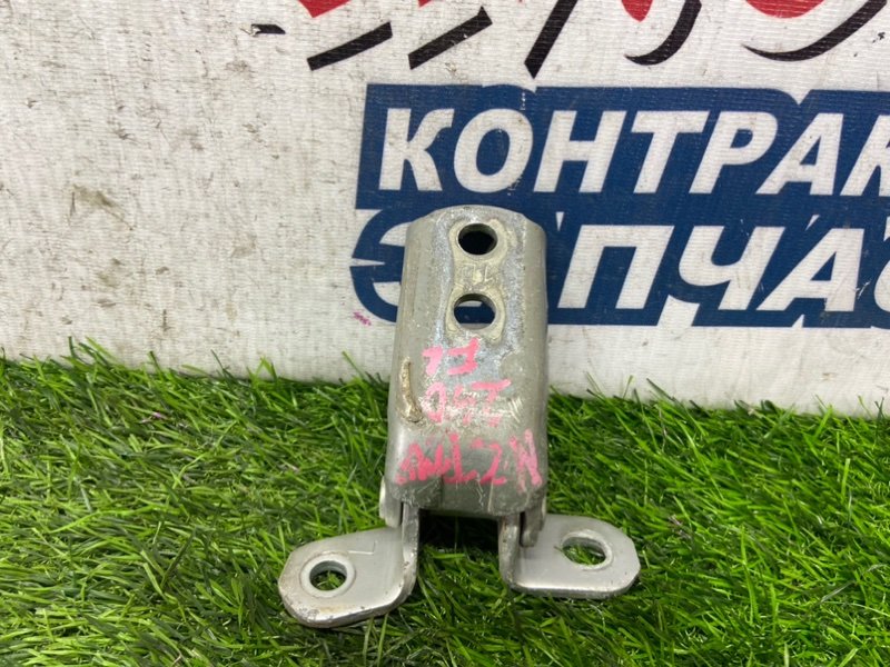 Петля двери TOYOTA ALLION NZT240 1NZ-FE передняя левая (б/у) Петля двери TOYOTA ALLION NZT240 1NZ-FE передняя левая (б/у)