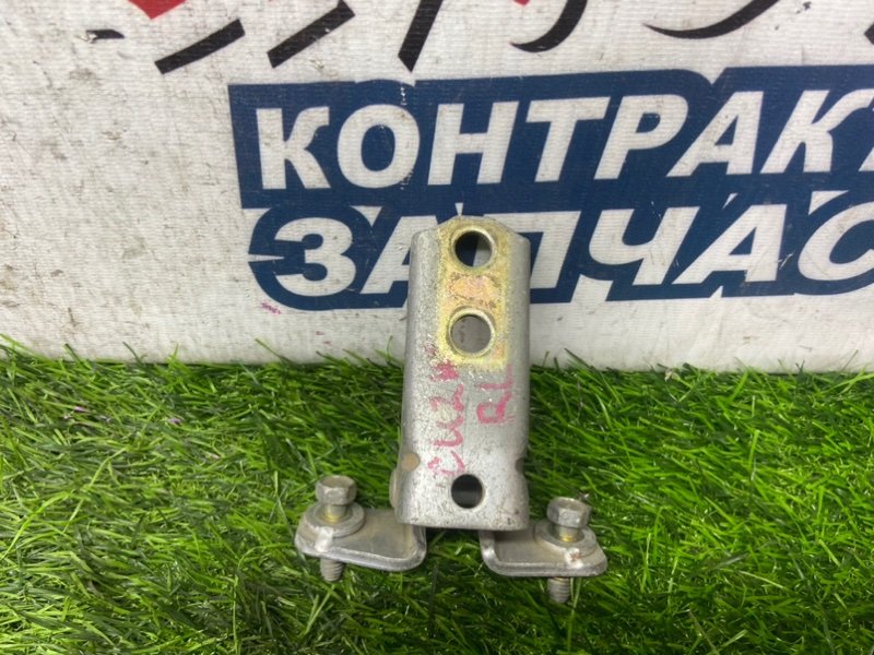 Петля двери MITSUBISHI AIRTREK CU2W 4G63 задняя левая (б/у)