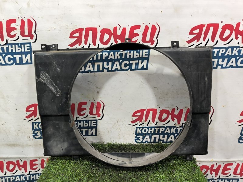 Диффузор радиатора TOYOTA TOWN ACE NOAH CR51 2C (б/у) Диффузор радиатора TOYOTA TOWN ACE NOAH CR51 2C (б/у)