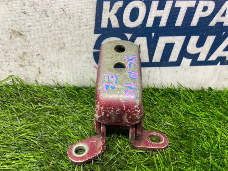 Петля двери TOYOTA VITZ SCP10 1SZ-FE передняя левая (б/у) Петля двери TOYOTA VITZ SCP10 1SZ-FE передняя левая (б/у)