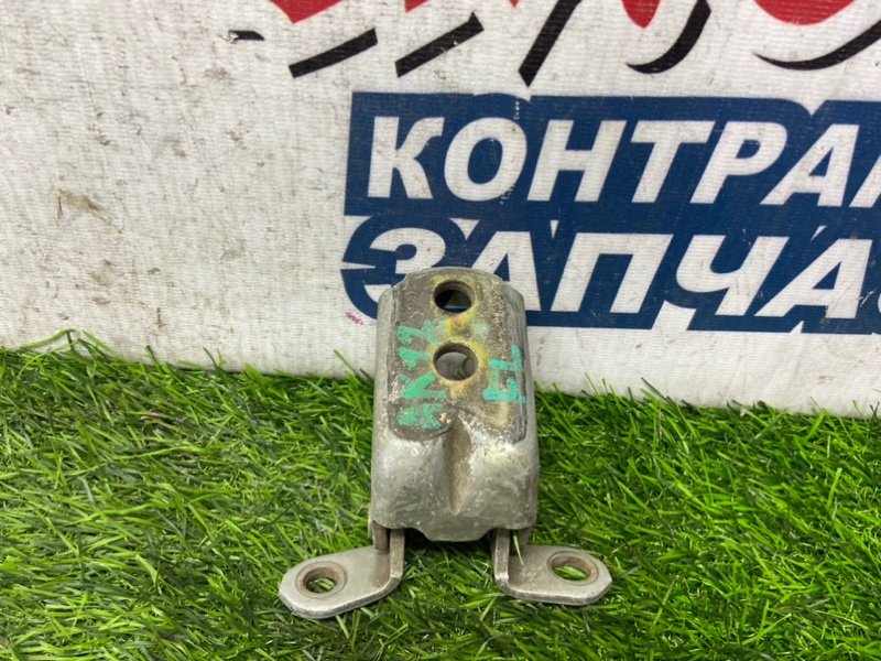 Петля двери NISSAN MARCH AK12 CR12DE передняя левая (б/у)