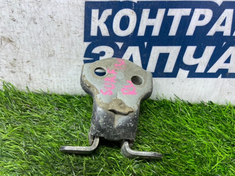 Петля двери TOYOTA HILUX SURF LN130 2L-TE задняя левая (б/у) Петля двери TOYOTA HILUX SURF LN130 2L-TE задняя левая (б/у)