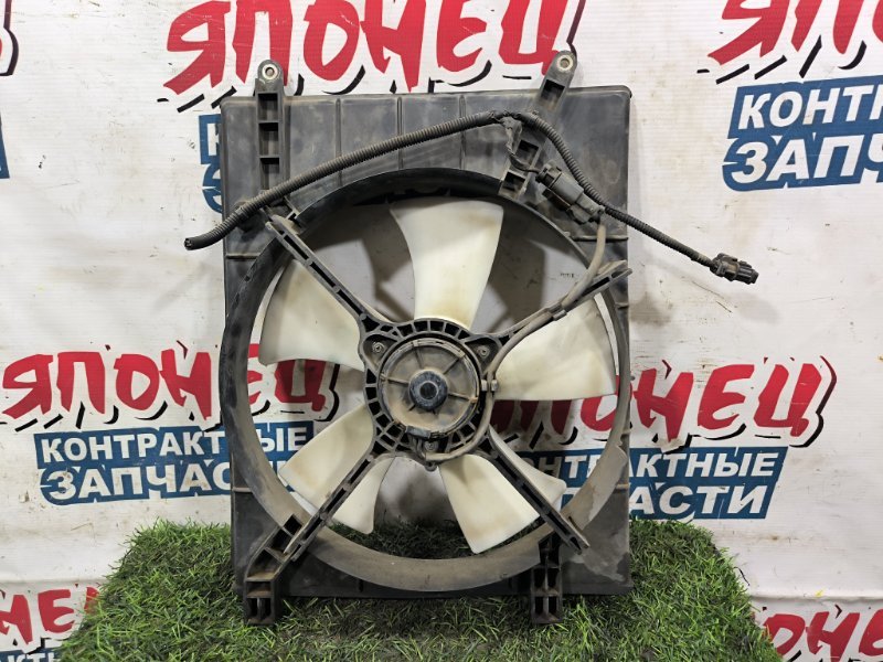 Диффузор радиатора HONDA STEPWGN RF5 K20A (б/у) Диффузор радиатора HONDA STEPWGN RF5 K20A (б/у)