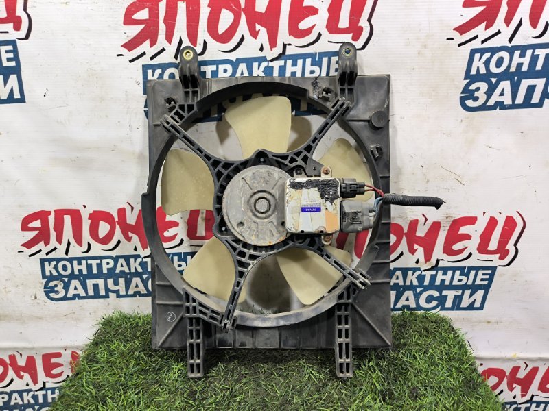 Диффузор радиатора MITSUBISHI PAJERO IO H76W 4G93 правый (б/у) Диффузор радиатора MITSUBISHI PAJERO IO H76W 4G93 правый (б/у)