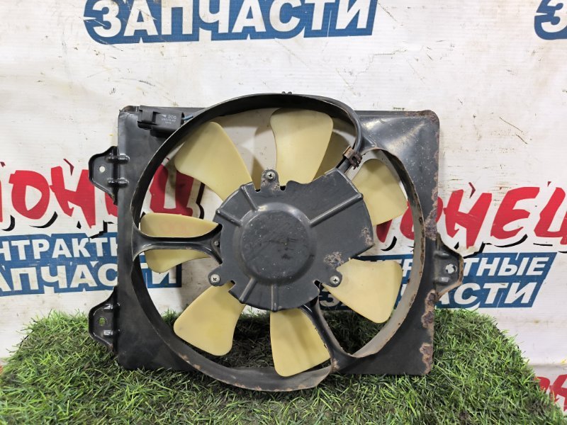 Диффузор радиатора TOYOTA CARINA ED ST200 4S-FE правый (б/у) Диффузор радиатора TOYOTA CARINA ED ST200 4S-FE правый (б/у)