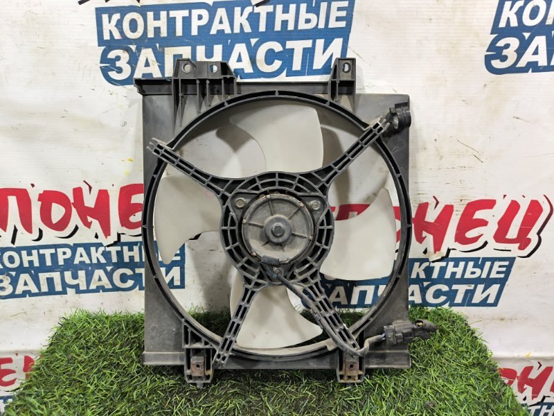 Диффузор радиатора SUBARU LEGACY BH5 EJ206 правый (б/у) Диффузор радиатора SUBARU LEGACY BH5 EJ206 правый (б/у)