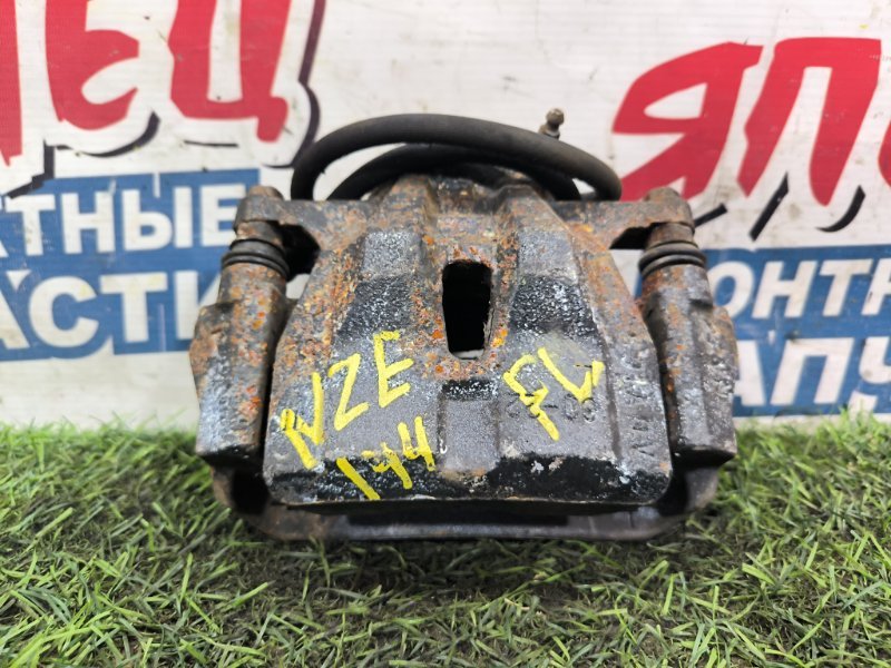 Суппорт TOYOTA COROLLA FIELDER NZE144 1NZ-FE передний левый (б/у) Суппорт TOYOTA COROLLA FIELDER NZE144 1NZ-FE передний левый (б/у)