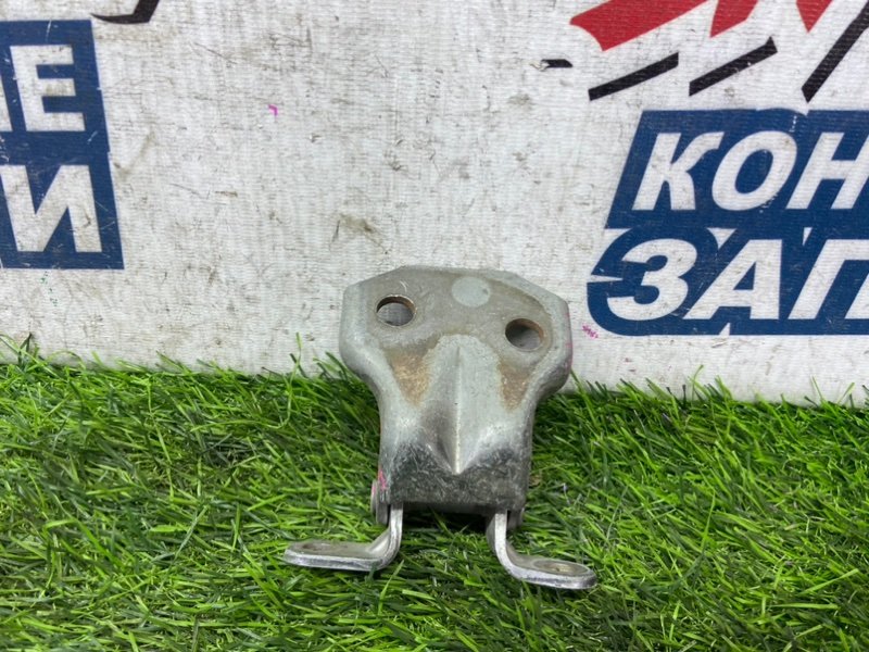 Петля двери SUBARU LEGACY BP5 EJ204 передняя правая (б/у)