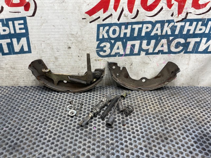 Механизм стояночного тормоза NISSAN BLUEBIRD EU14 SR18DE задний правый (б/у) Механизм стояночного тормоза NISSAN BLUEBIRD EU14 SR18DE задний правый (б/у)