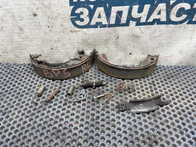 Механизм стояночного тормоза SUBARU LEGACY BP5 EJ204 задний левый (б/у) Механизм стояночного тормоза SUBARU LEGACY BP5 EJ204 задний левый (б/у)