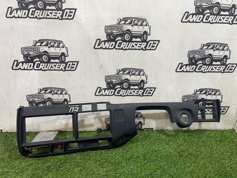 Консоль магнитофона TOYOTA LAND CRUISER HDJ81 1HD-FT (б/у)