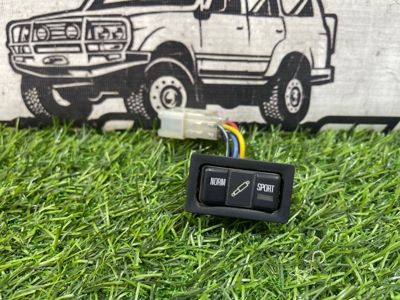 Кнопка управления амортизаторами TOYOTA LAND CRUISER HDJ81 1HD-FT (б/у)