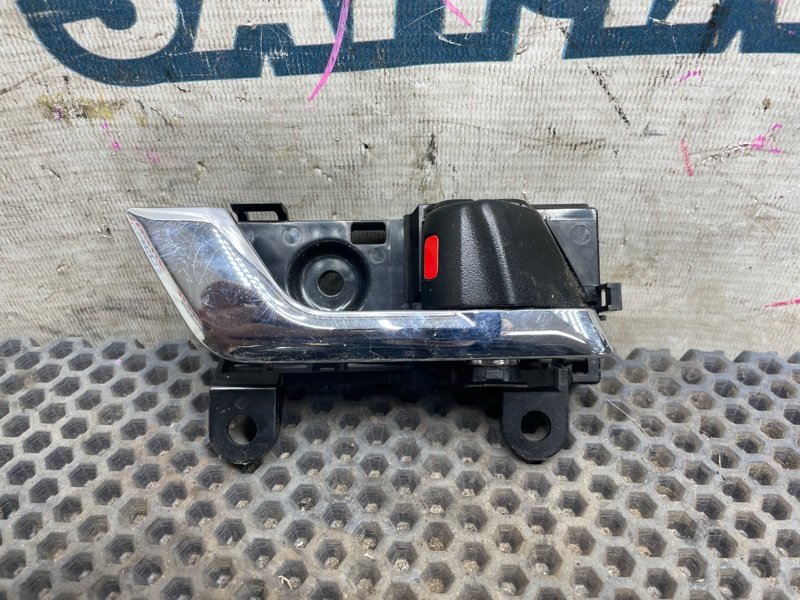 Ручка двери внутренняя TOYOTA MARK X ZIO ANA10 2AZ-FE передняя правая (б/у)