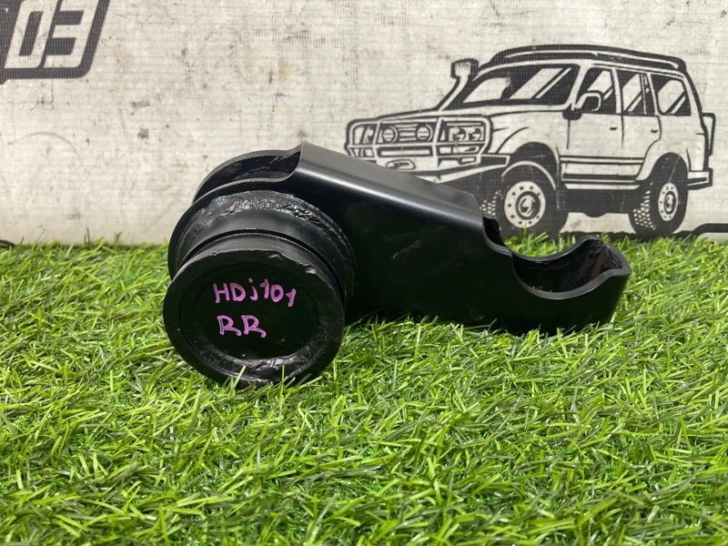 Крепление торсиона TOYOTA LAND CRUISER HDJ101 1HD-FTE заднее правое (б/у)