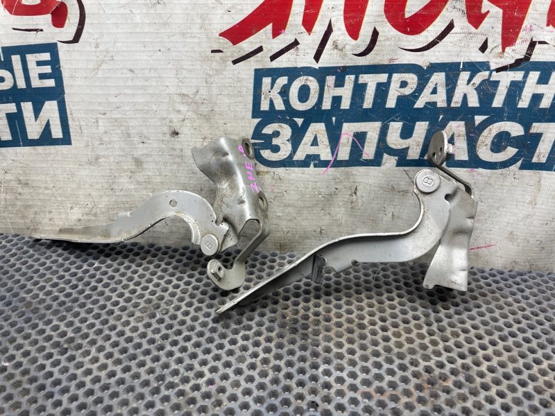 Петля капота TOYOTA WISH ZNE10 1ZZ-FE (б/у)