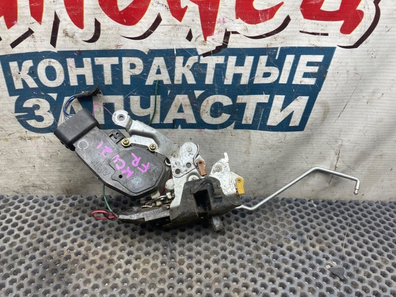 Замок двери TOYOTA WINDOM MCV21 2MZ-FE передний правый (б/у)