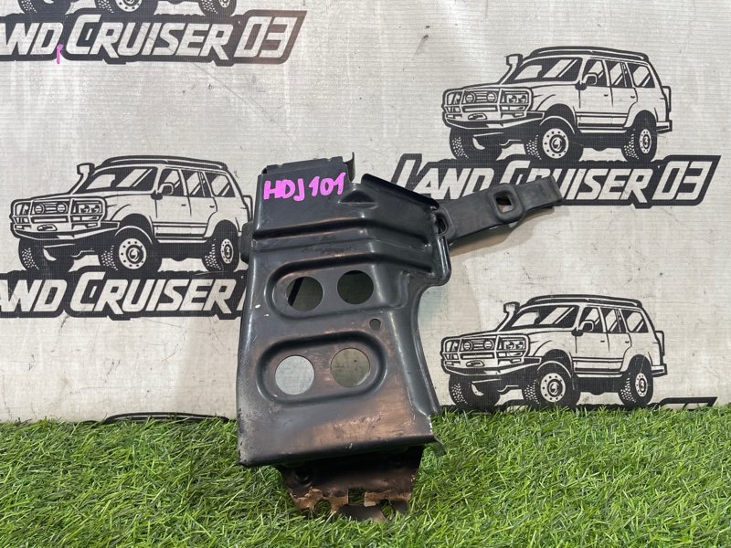 Крепление домкрата TOYOTA LAND CRUISER HDJ101 1HD-FTE (б/у)