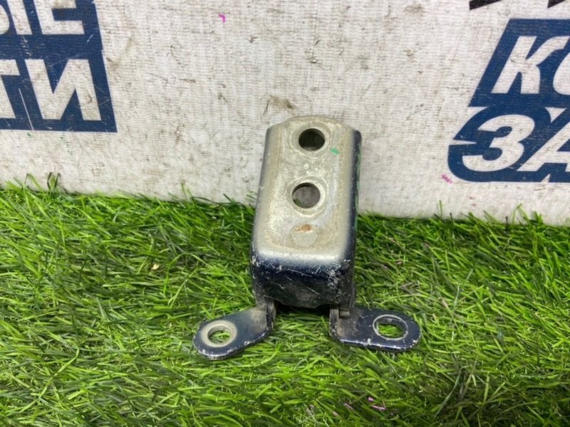 Петля двери TOYOTA CAMRY ACV30 2AZ-FE задняя правая (б/у)