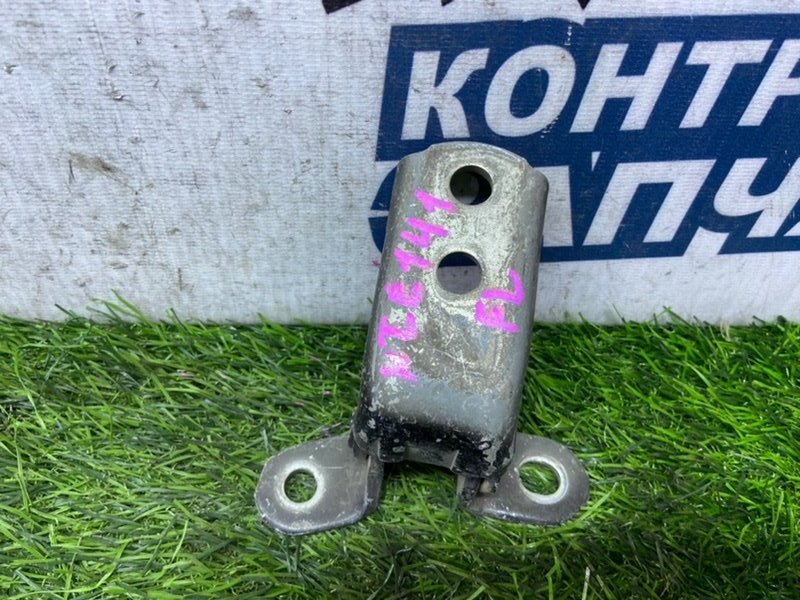 Петля двери TOYOTA COROLLA FIELDER NZE141 1NZ-FE передняя левая (б/у)