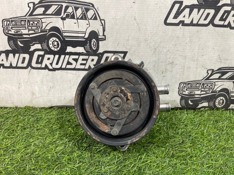 Помпа TOYOTA LAND CRUISER HDJ101 1HD-FTE (б/у)