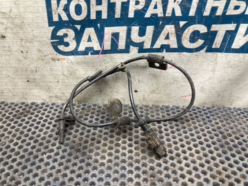 Датчик abs SUBARU LEGACY BP5 EJ20 передний левый (б/у)