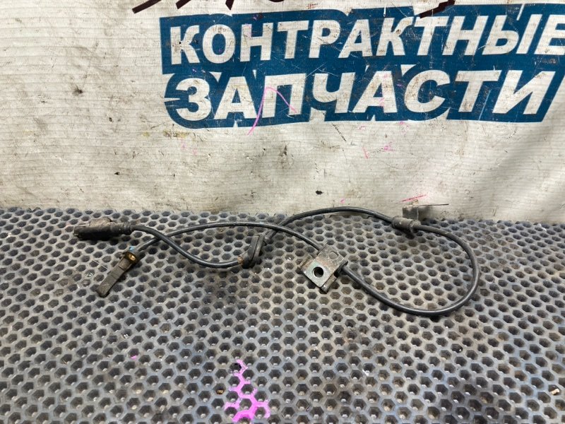 Датчик abs SUBARU LEGACY BP5 EJ20 передний правый (б/у)
