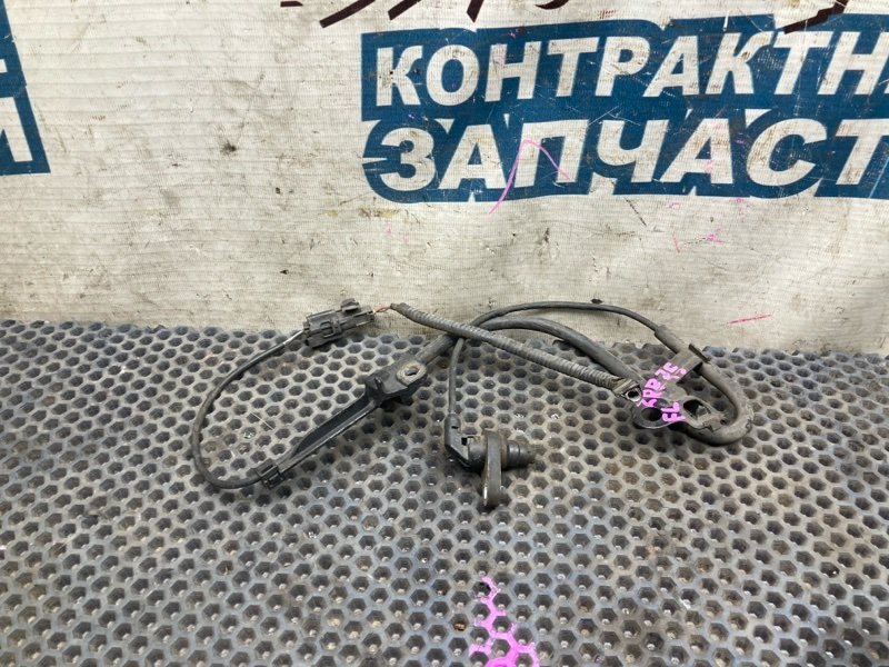 Датчик abs TOYOTA VOXY ZRR75 3ZR-FAE передний левый (б/у)