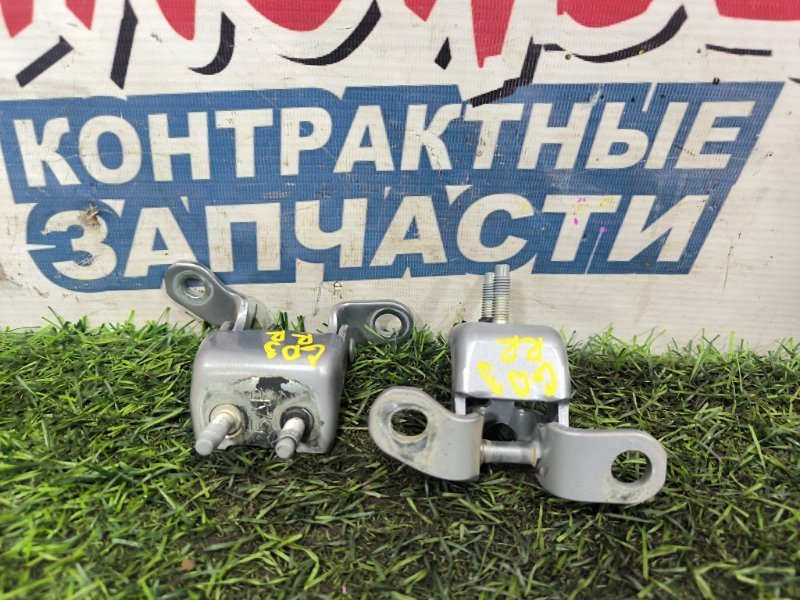 Петля двери HONDA FIT GD3 L15A задняя правая (б/у)