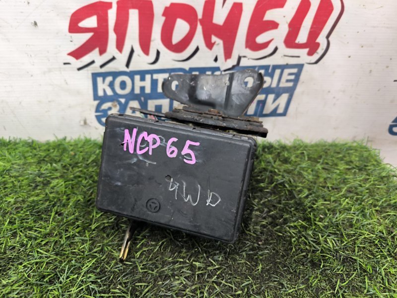 Блок abs TOYOTA IST NCP65 1NZ-FE (б/у)