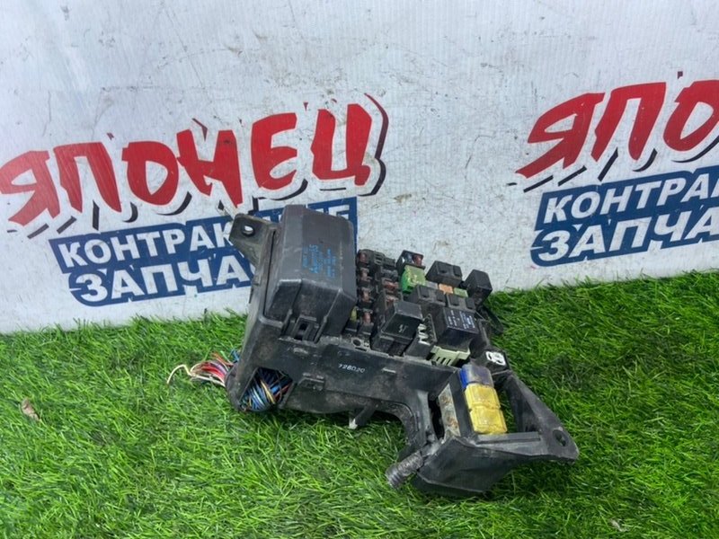Блок предохранителей под капот MITSUBISHI PAJERO IO H66W 4G93 (б/у)