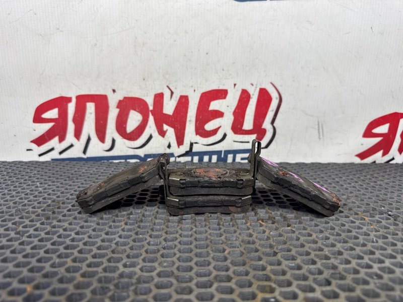 Тормозные колодки HONDA CR-V RD5 K20A 2007 заднее (б/у)