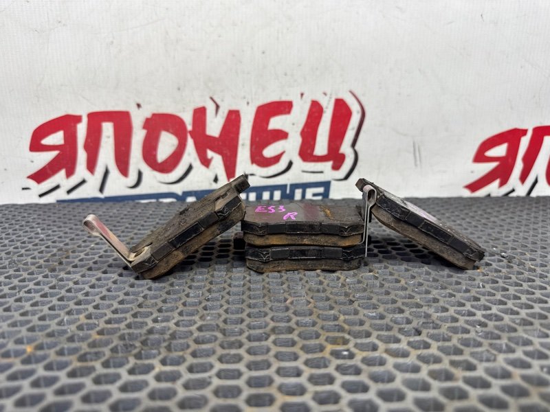 Тормозные колодки HONDA CIVIC ES3 D17A заднее (б/у)
