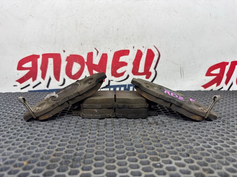 Тормозные колодки HONDA CR-V RD2 B20B 1999 переднее (б/у)