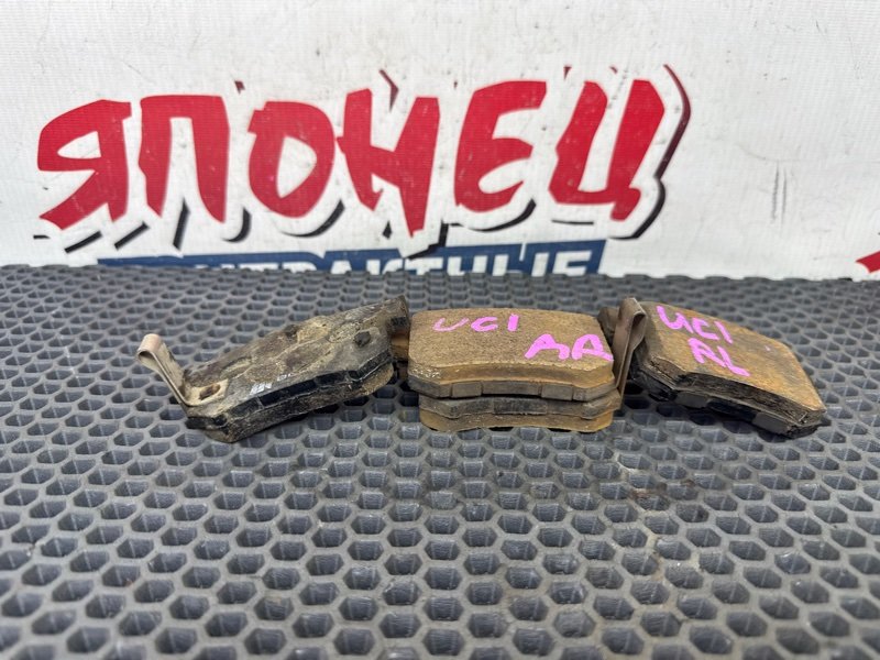 Тормозные колодки HONDA INSPIRE UC1 J30A 2003 заднее (б/у)
