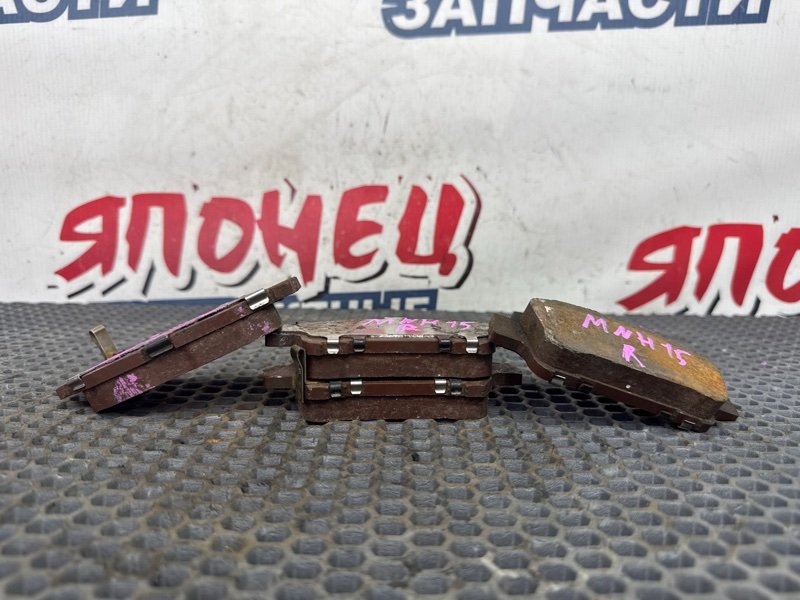 Тормозные колодки TOYOTA ALPHARD MNH15 1MZ-FE 2003 заднее (б/у)