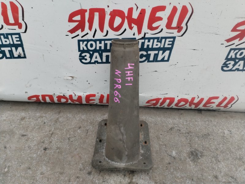 Пыльник рулевой колонки ISUZU ELF NPR66 4HF1 (б/у)