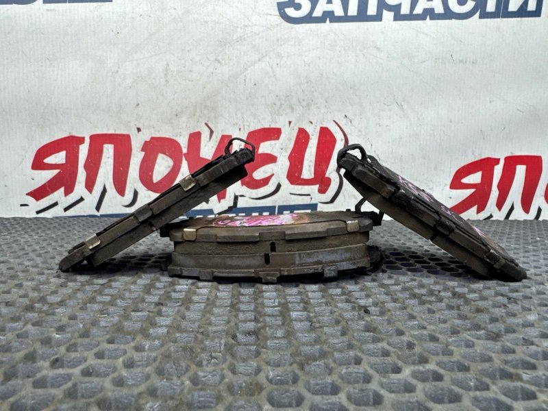 Тормозные колодки TOYOTA VITZ KSP90 1KR-FE 2006 переднее (б/у)