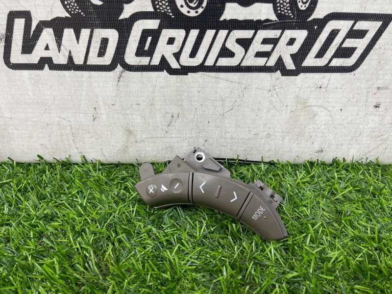 Кнопки на руль LEXUS LX470 UZJ100 2UZ-FE левые (б/у)