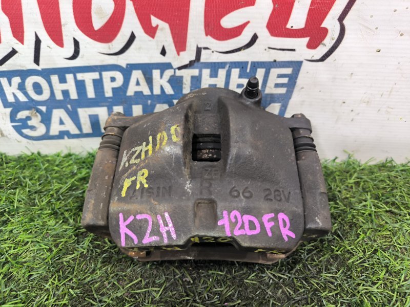 Суппорт TOYOTA HIACE KZH120 1KZ-TE передний правый (б/у)