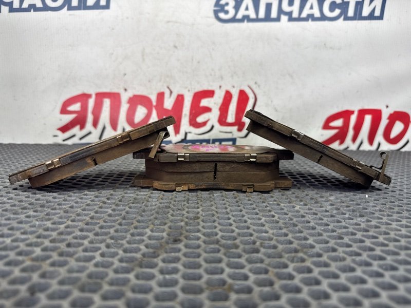 Тормозные колодки TOYOTA ALPHARD ANH20 2AZ-FE переднее (б/у)