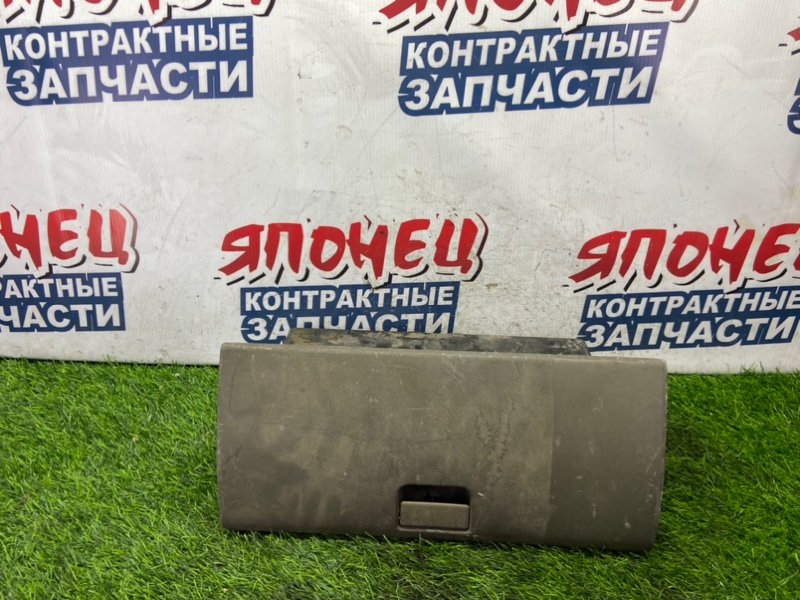 Бардачок ISUZU ELF NPR66 4HF1 (б/у)