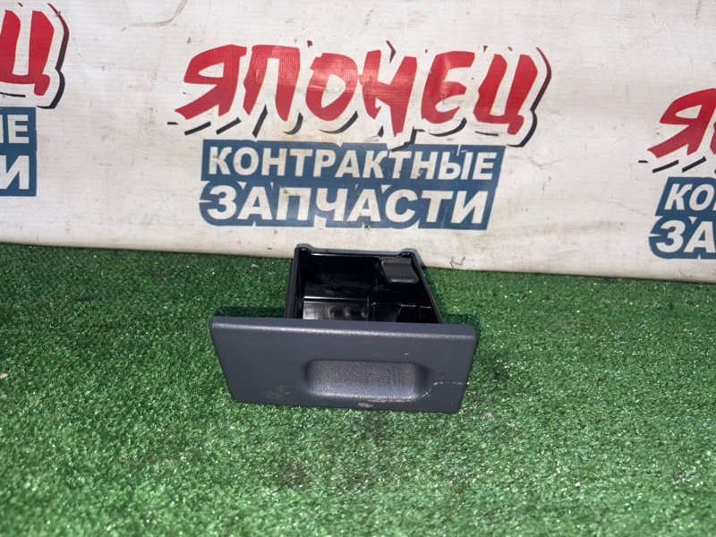 Пепельница TOYOTA LITE ACE KR52 7K (б/у)